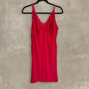 Delta Burke Vibrant Magenta Lace Chemise